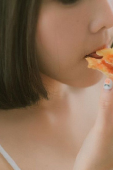 我是爸爸的女人中字头